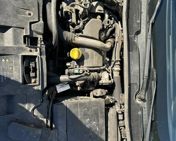 Серый Рено Меган, объемом двигателя 1.46 л и пробегом 203 тыс. км за 6700 $, фото 19 на Automoto.ua