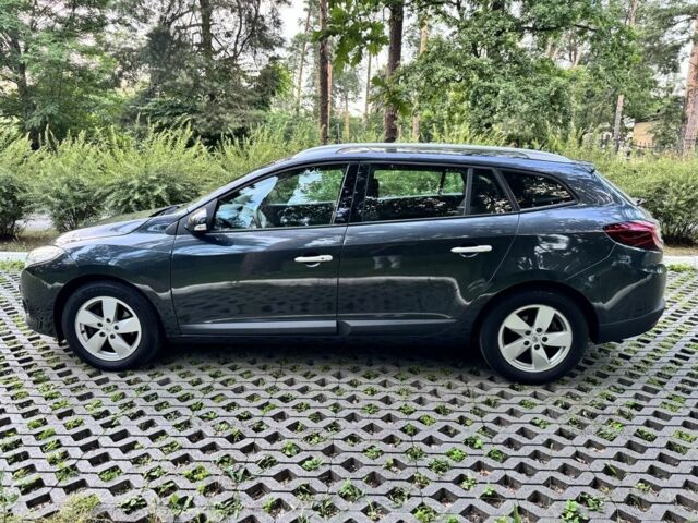Сірий Рено Меган, об'ємом двигуна 1.6 л та пробігом 256 тис. км за 7300 $, фото 1 на Automoto.ua