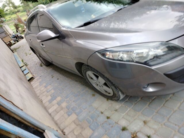 Сірий Рено Меган, об'ємом двигуна 0 л та пробігом 427 тис. км за 7000 $, фото 2 на Automoto.ua