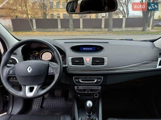 Серый Рено Меган, объемом двигателя 1.5 л и пробегом 285 тыс. км за 7000 $, фото 17 на Automoto.ua