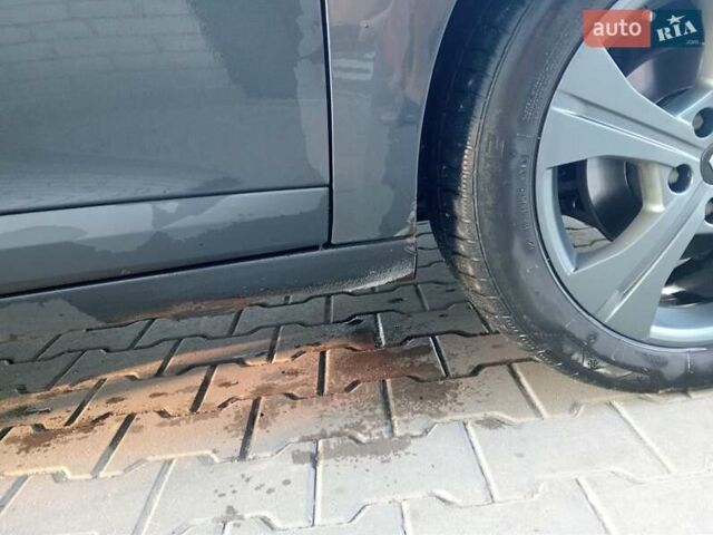 Серый Рено Меган, объемом двигателя 1.46 л и пробегом 307 тыс. км за 6800 $, фото 18 на Automoto.ua