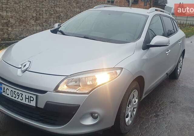 Серый Рено Меган, объемом двигателя 1.46 л и пробегом 235 тыс. км за 6980 $, фото 8 на Automoto.ua