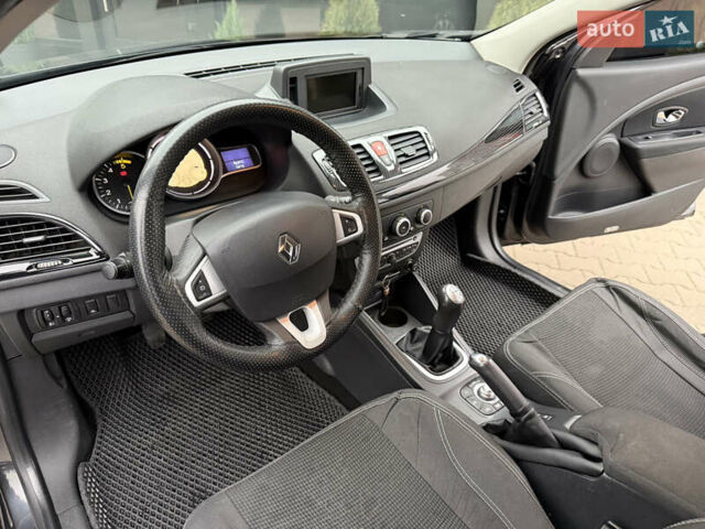 Сірий Рено Меган, об'ємом двигуна 1.46 л та пробігом 320 тис. км за 5500 $, фото 12 на Automoto.ua