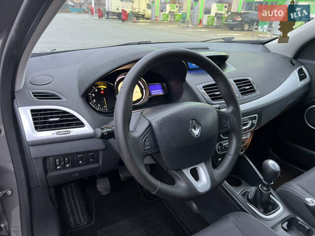 Серый Рено Меган, объемом двигателя 1.46 л и пробегом 220 тыс. км за 7900 $, фото 29 на Automoto.ua