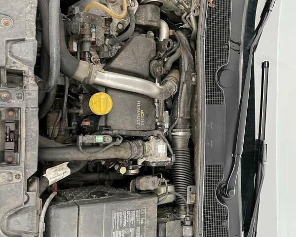 Серый Рено Меган, объемом двигателя 1.46 л и пробегом 241 тыс. км за 7500 $, фото 9 на Automoto.ua