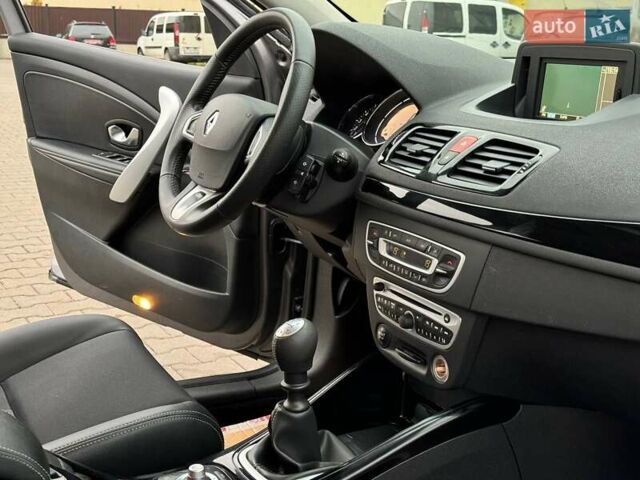 Сірий Рено Меган, об'ємом двигуна 1.4 л та пробігом 216 тис. км за 6500 $, фото 30 на Automoto.ua