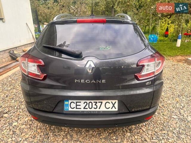 Рено Меган 2011 в Косове на Automoto.ua Серый Рено Меган, объемом двигателя 1.46 л и пробегом 254 тыс. км за 6999 $, фото 19 на Automoto.ua