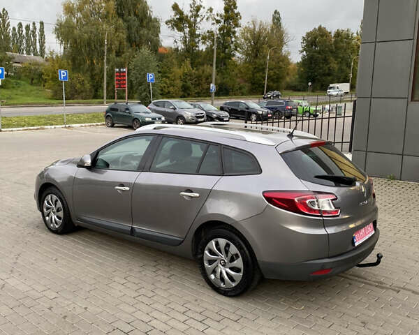 Серый Рено Меган, объемом двигателя 1.9 л и пробегом 285 тыс. км за 7300 $, фото 2 на Automoto.ua