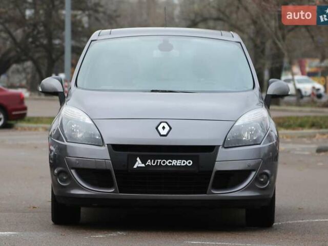 Серый Рено Меган, объемом двигателя 1.46 л и пробегом 176 тыс. км за 8300 $, фото 1 на Automoto.ua