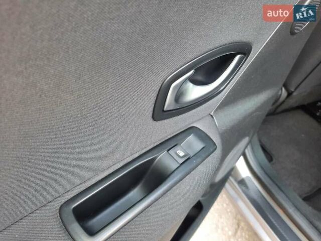 Серый Рено Меган, объемом двигателя 1.6 л и пробегом 194 тыс. км за 8100 $, фото 71 на Automoto.ua