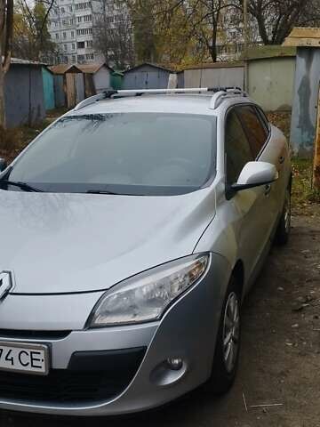 Сірий Рено Меган, об'ємом двигуна 1.46 л та пробігом 276 тис. км за 5800 $, фото 1 на Automoto.ua