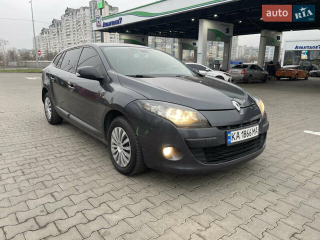 Серый Рено Меган, объемом двигателя 1.46 л и пробегом 350 тыс. км за 5850 $, фото 27 на Automoto.ua