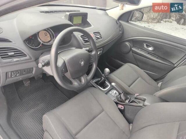 Серый Рено Меган, объемом двигателя 1.9 л и пробегом 266 тыс. км за 6700 $, фото 27 на Automoto.ua