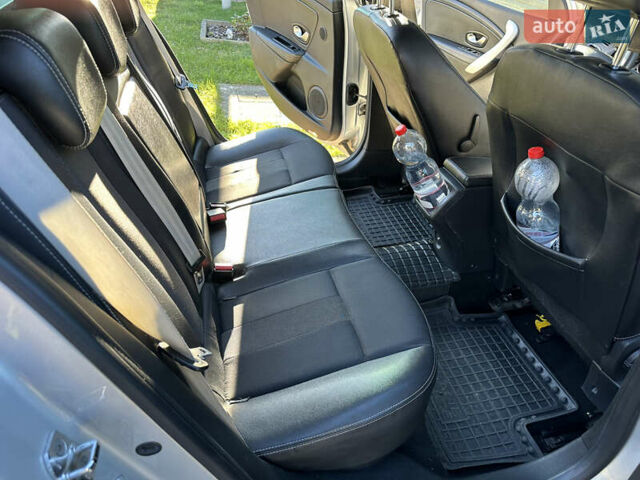 Серый Рено Меган, объемом двигателя 1.5 л и пробегом 257 тыс. км за 8500 $, фото 8 на Automoto.ua