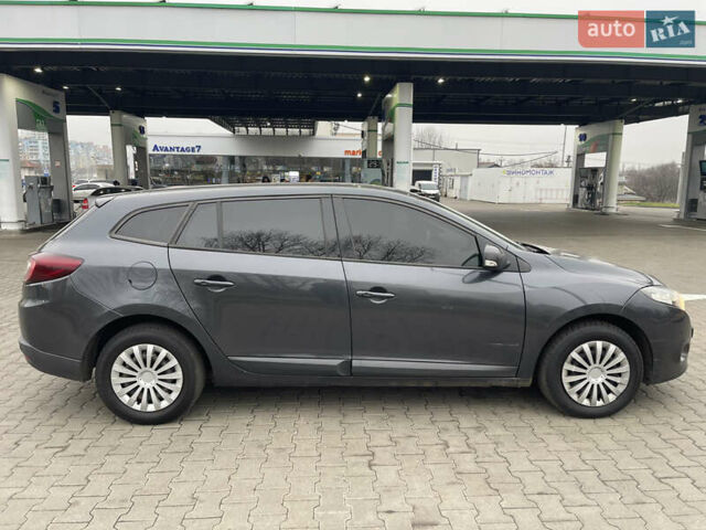 Серый Рено Меган, объемом двигателя 1.46 л и пробегом 350 тыс. км за 5850 $, фото 8 на Automoto.ua