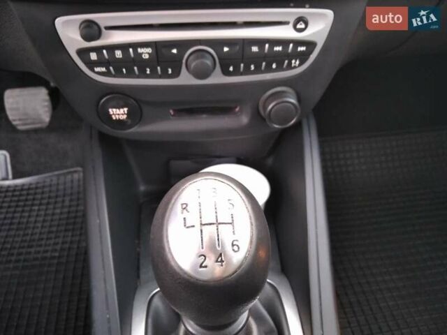Серый Рено Меган, объемом двигателя 1.5 л и пробегом 230 тыс. км за 6700 $, фото 18 на Automoto.ua