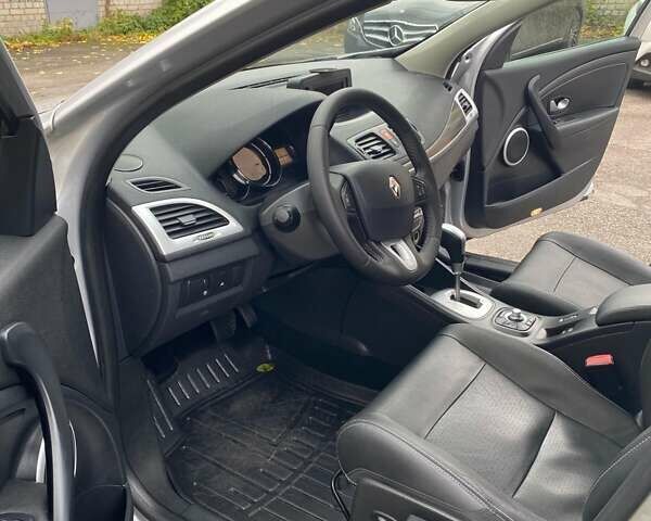 Сірий Рено Меган, об'ємом двигуна 2 л та пробігом 260 тис. км за 9899 $, фото 13 на Automoto.ua