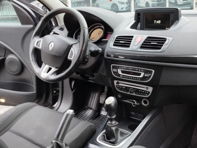 Сірий Рено Меган, об'ємом двигуна 1.5 л та пробігом 221 тис. км за 7200 $, фото 6 на Automoto.ua