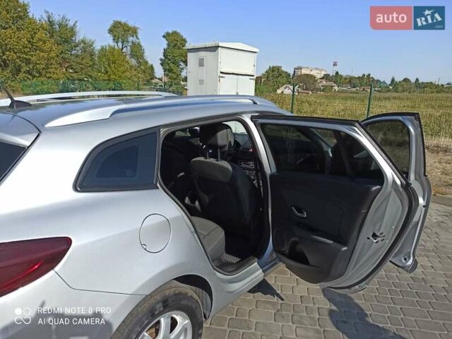 Серый Рено Меган, объемом двигателя 1.46 л и пробегом 292 тыс. км за 6900 $, фото 24 на Automoto.ua