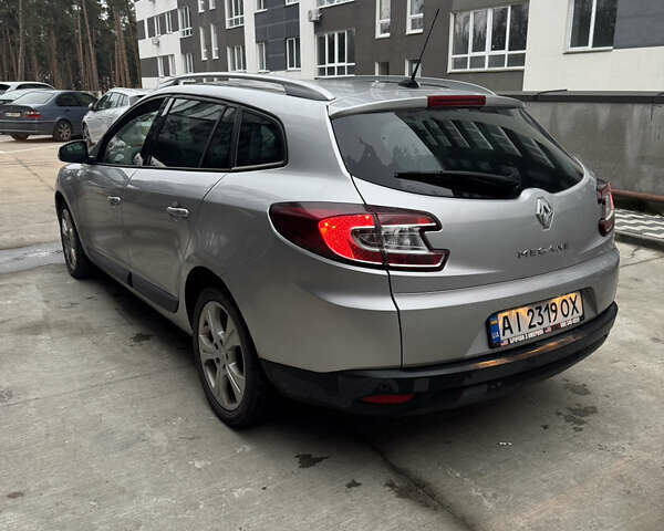 Серый Рено Меган, объемом двигателя 1.9 л и пробегом 213 тыс. км за 7700 $, фото 47 на Automoto.ua