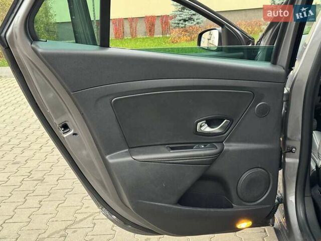 Сірий Рено Меган, об'ємом двигуна 1.4 л та пробігом 216 тис. км за 6500 $, фото 45 на Automoto.ua