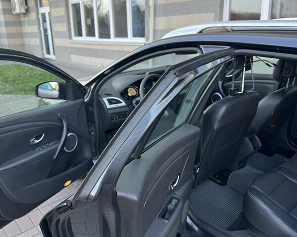 Сірий Рено Меган, об'ємом двигуна 1.5 л та пробігом 225 тис. км за 8000 $, фото 20 на Automoto.ua