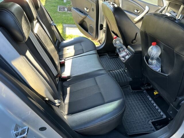 Серый Рено Меган, объемом двигателя 1.5 л и пробегом 257 тыс. км за 8000 $, фото 10 на Automoto.ua