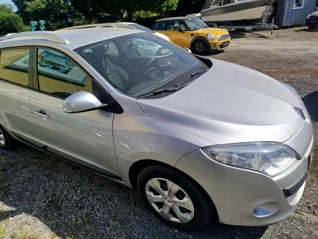 Сірий Рено Меган, об'ємом двигуна 1.5 л та пробігом 210 тис. км за 6200 $, фото 7 на Automoto.ua