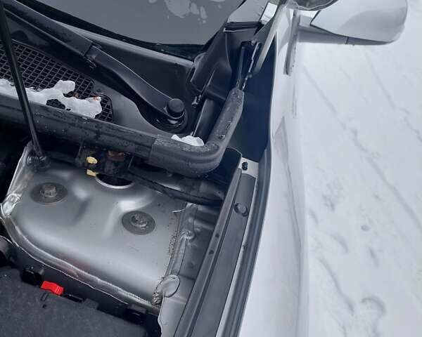 Сірий Рено Меган, об'ємом двигуна 2 л та пробігом 260 тис. км за 9499 $, фото 28 на Automoto.ua