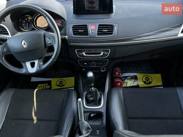 Сірий Рено Меган, об'ємом двигуна 1.46 л та пробігом 208 тис. км за 7800 $, фото 8 на Automoto.ua