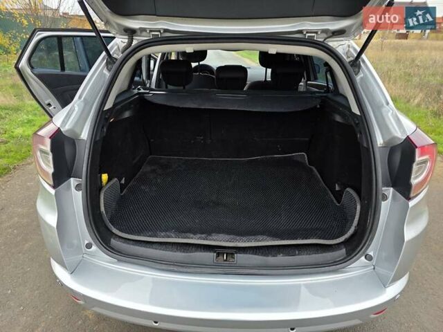 Серый Рено Меган, объемом двигателя 1.46 л и пробегом 172 тыс. км за 6999 $, фото 10 на Automoto.ua