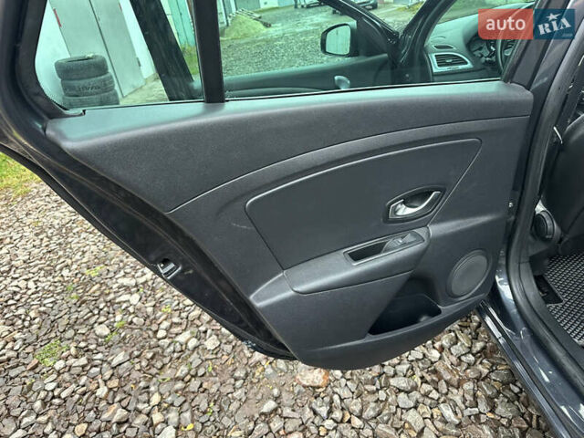 Серый Рено Меган, объемом двигателя 1.46 л и пробегом 232 тыс. км за 7650 $, фото 29 на Automoto.ua