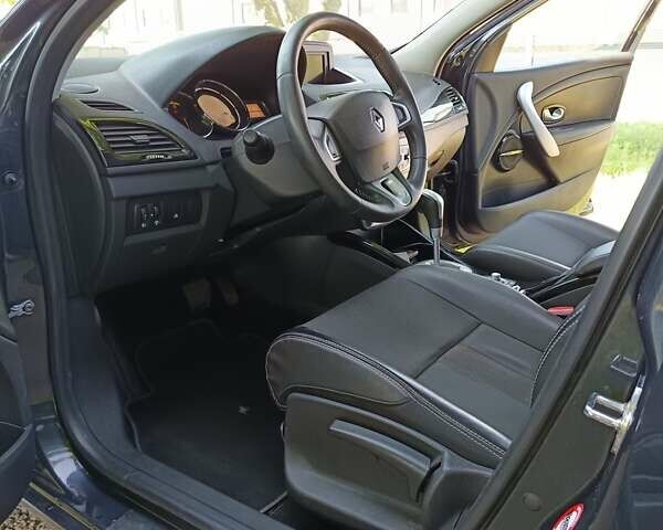 Серый Рено Меган, объемом двигателя 1.46 л и пробегом 300 тыс. км за 7699 $, фото 36 на Automoto.ua