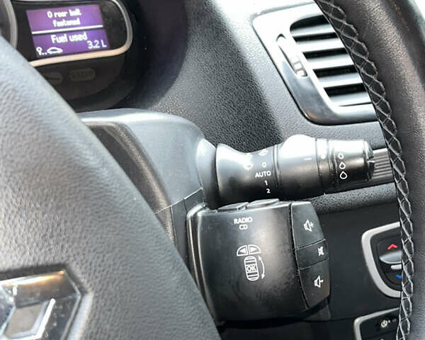 Серый Рено Меган, объемом двигателя 1.46 л и пробегом 320 тыс. км за 7150 $, фото 17 на Automoto.ua