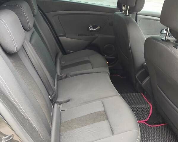 Серый Рено Меган, объемом двигателя 1.87 л и пробегом 249 тыс. км за 7100 $, фото 10 на Automoto.ua