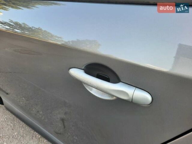 Серый Рено Меган, объемом двигателя 1.6 л и пробегом 194 тыс. км за 8100 $, фото 69 на Automoto.ua