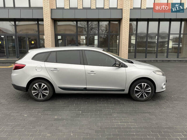 Сірий Рено Меган, об'ємом двигуна 1.46 л та пробігом 239 тис. км за 6600 $, фото 2 на Automoto.ua