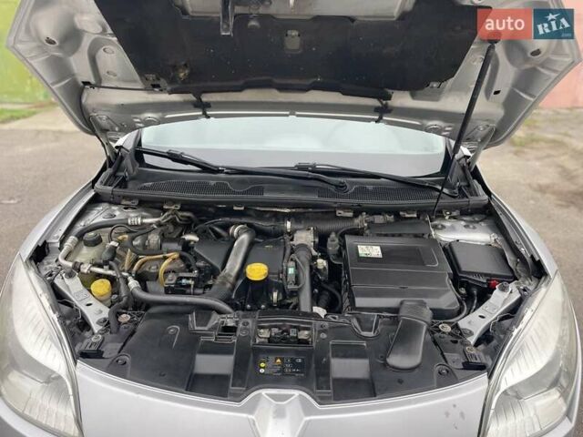 Сірий Рено Меган, об'ємом двигуна 1.46 л та пробігом 268 тис. км за 6400 $, фото 9 на Automoto.ua