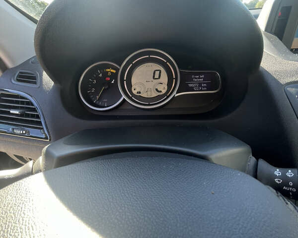 Сірий Рено Меган, об'ємом двигуна 1.5 л та пробігом 184 тис. км за 7100 $, фото 17 на Automoto.ua