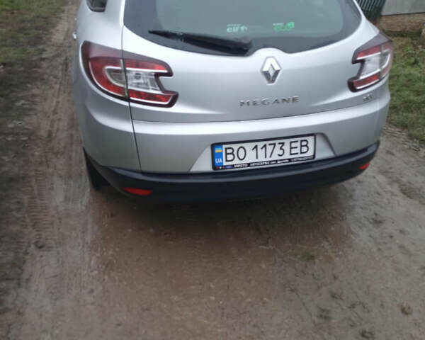 Серый Рено Меган, объемом двигателя 1.5 л и пробегом 228 тыс. км за 6800 $, фото 5 на Automoto.ua