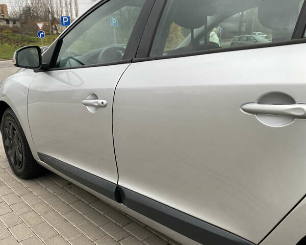 Сірий Рено Меган, об'ємом двигуна 1.5 л та пробігом 277 тис. км за 6999 $, фото 3 на Automoto.ua