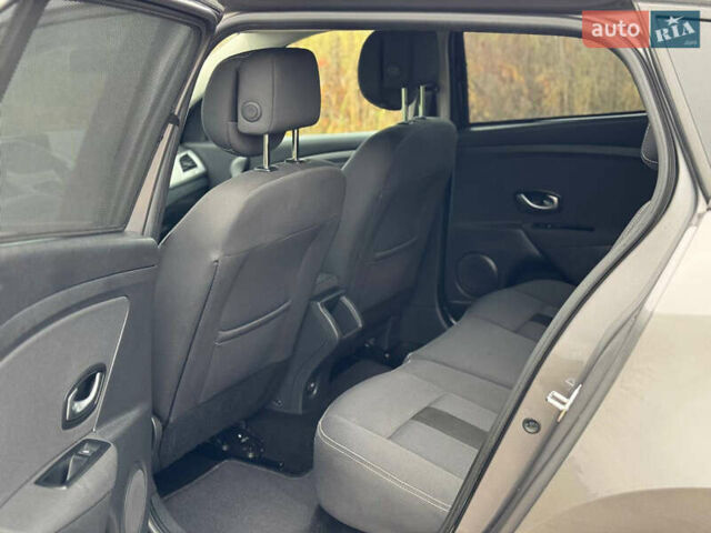 Сірий Рено Меган, об'ємом двигуна 1.46 л та пробігом 270 тис. км за 7800 $, фото 14 на Automoto.ua