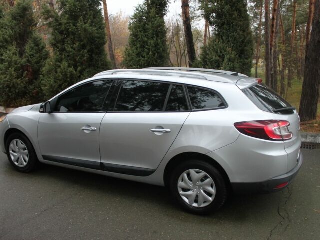 Сірий Рено Меган, об'ємом двигуна 1.5 л та пробігом 270 тис. км за 7200 $, фото 3 на Automoto.ua