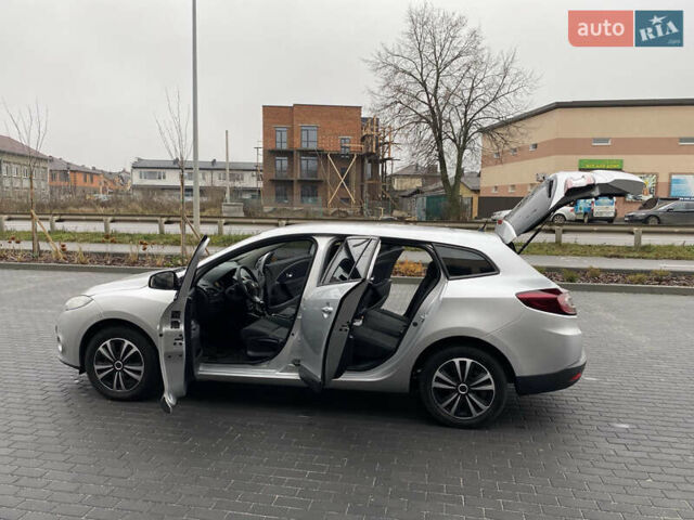 Сірий Рено Меган, об'ємом двигуна 1.46 л та пробігом 239 тис. км за 6600 $, фото 17 на Automoto.ua