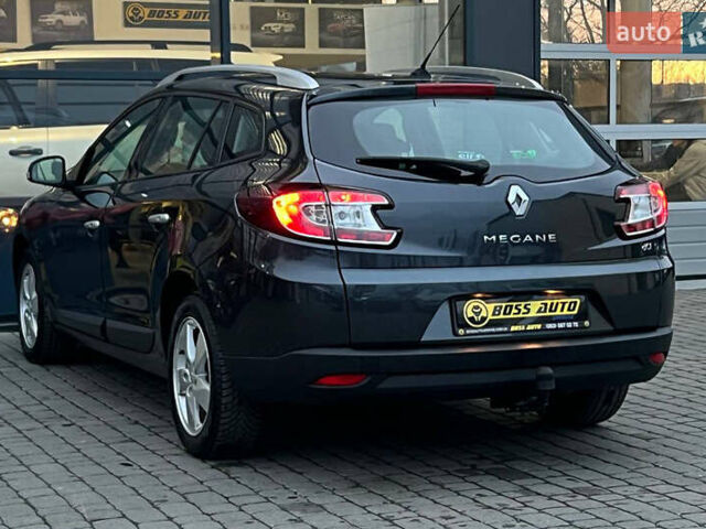 Серый Рено Меган, объемом двигателя 1.5 л и пробегом 234 тыс. км за 7500 $, фото 4 на Automoto.ua