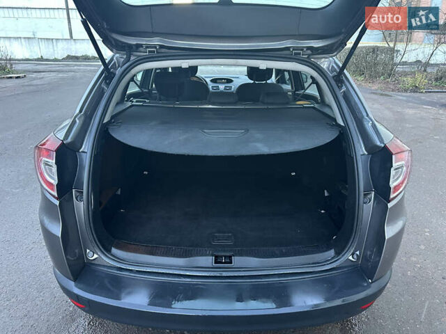 Сірий Рено Меган, об'ємом двигуна 1.6 л та пробігом 170 тис. км за 7290 $, фото 32 на Automoto.ua