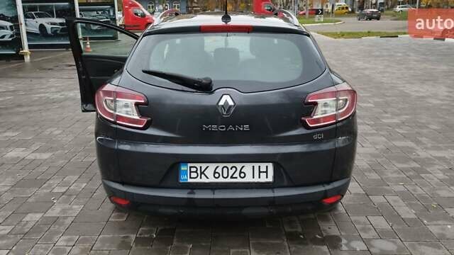 Сірий Рено Меган, об'ємом двигуна 1.46 л та пробігом 221 тис. км за 7300 $, фото 10 на Automoto.ua