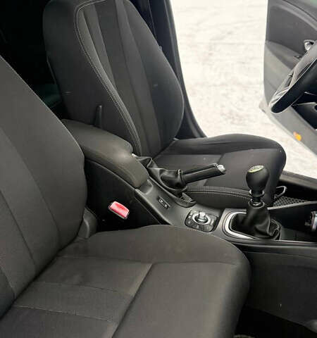 Серый Рено Меган, объемом двигателя 1.9 л и пробегом 260 тыс. км за 7200 $, фото 18 на Automoto.ua