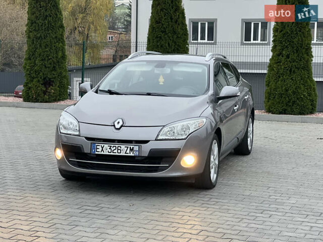 Серый Рено Меган, объемом двигателя 1.46 л и пробегом 220 тыс. км за 7900 $, фото 1 на Automoto.ua