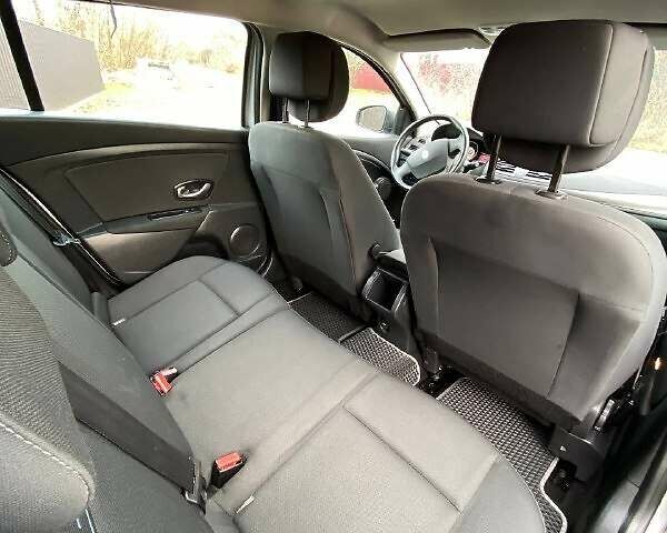 Серый Рено Меган, объемом двигателя 1.46 л и пробегом 232 тыс. км за 7600 $, фото 13 на Automoto.ua